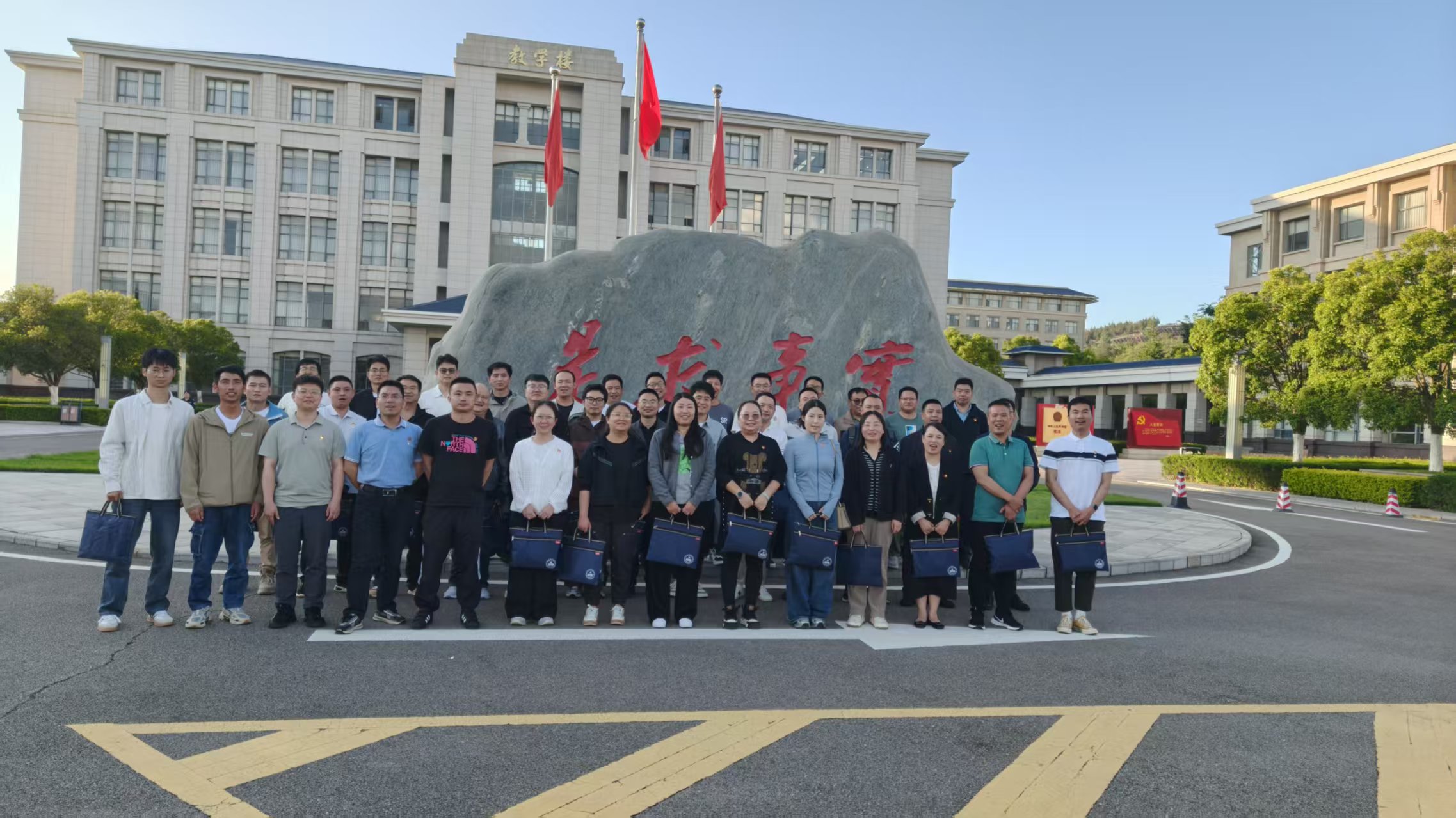 尊龙集团动力举办2025年党员基本培训示范班